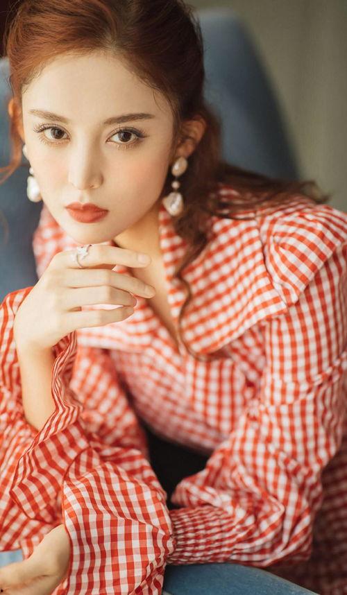 爆料欧美娱乐圈,揭秘明星背后的秘密与争议 第1张 爆料欧美娱乐圈,揭秘明星背后的秘密与争议 第1张